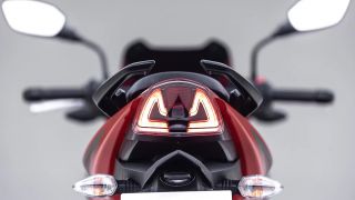 ‘Tân binh côn tay’ 160cc giá 61 triệu đồng trình làng, có ABS như Yamaha Exciter và Honda Winner R