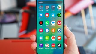 Vua 5G giá rẻ Galaxy A16 chốt giá hơn 5 triệu, có Galaxy AI xịn như Galaxy S25, tuổi thọ 6 năm bền bỉ