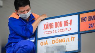 Giá xăng dầu hôm nay 8/10: Thế giới tăng mạnh, trong nước tăng nhẹ