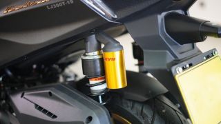 ‘Cơn ác mộng của Honda SH’ ra mắt giá 70 triệu đồng, có động cơ 300cc và ABS 2 kênh át vía Air Blade