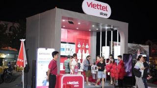 Viettel Store tung ưu đãi lớn và quà tặng đặc quyền cho khách hàng mua Samsung