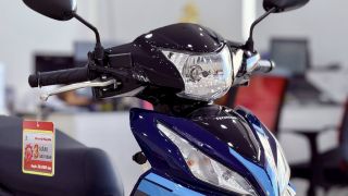 Bảng giá xe Honda Wave RSX FI giữa tháng 10/2025 giảm 'thủng đáy': Lấn át Wave Alpha và Future vì rẻ