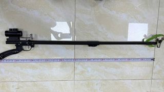 Cái kết đắng cho 2 thiếu niên dùng súng ná cao su bắn vỡ nhiều kính ô tô ở Hải Phòng