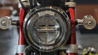 Tin xe máy 15/10: ‘Huyền thoại côn tay’ 125cc của Honda ra mắt giá 70 triệu đồng, chất hơn Winner R