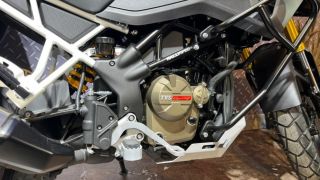 ‘Vua côn tay’ 299cc mới chính thức ra mắt với giá 51 triệu đồng, trang bị áp đảo Exciter và Winner R