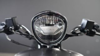 ‘Vua xe ga’ 150cc mới của Pháp ra mắt giá 58 triệu đồng, ‘gây sốt’ vì ‘sang, xịn’ hơn Honda SH Mode