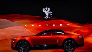 Toyota chơi lớn: Biến Century thành thương hiệu siêu sang riêng để đấu Rolls-Royce