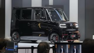 Xe điện ‘tí hon’ lần đầu xuất hiện: Thiết kế ‘dễ thương’, giá chỉ 450 triệu đồng