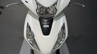 Honda Vision phiên bản 2026 chính thức lộ ảnh thực tế: Thiết kế đỉnh hơn SH Mode, giá 33 triệu đồng