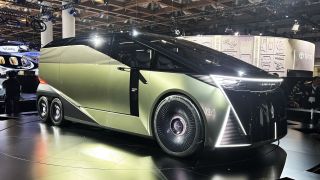 Lexus LS concept ra mắt: MPV 6 bánh ‘dị nhất lịch sử’ gât sốc tại Japan Mobility Show 2025