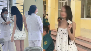 Bí mật phía sau chiếc váy trắng của thanh niên chuyển giới đi khám nghĩa vụ quân sự ở Hải Phòng