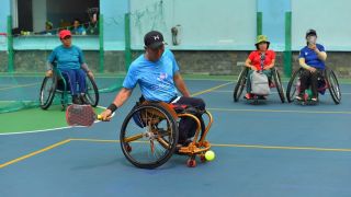 Cộng đồng người khuyết tật Việt Nam gây sốt với Pickleball, sáng chế ra xe lăn kiểu mới