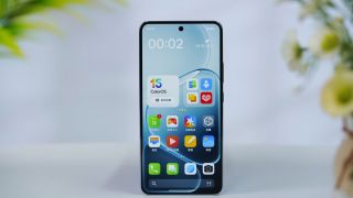 Đây là vua hiệu năng giá bèo của OPPO, chip Snapdragon 8 Gen 5, pin khủng, đe nẹt Galaxy S25 Ultra