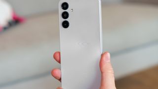 Đây là smartphone dễ lên ngôi vua doanh số Android với giá dưới 3 triệu màn 90Hz hơn cả iPhone 16