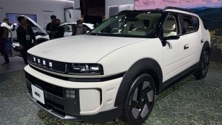 Hyundai NEXO thế hệ mới lộ diện, sẵn sàng cho kỷ nguyên xe xanh