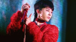 G-Dragon đến Hà Nội trên ‘chuyên cơ mặt đất’ gần 20 tỷ khiến dân mạng bùng nổ