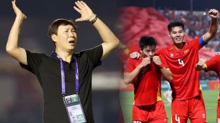 HLV Kim Sang-sik bị dồn vào thế khó, danh sách ĐT Việt Nam có biến động lớn trước thềm SEA Games