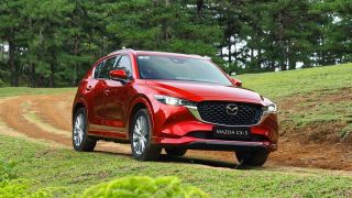 Duy trì sự thống trị, Mazda CX-5 đưa giá lăn bánh giảm chạm đáy, át vía Honda CR-V và Hyundai Tucson