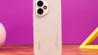 Đây là chiếc điện thoại cao cấp giá 13 triệu đáng mua nhất hiện nay, camera khủng áp đảo cả Galaxy S25 Ultra