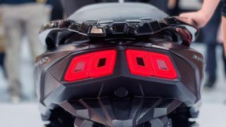 ‘Vua xe ga’ mới chính thức ra mắt, trang bị ‘một 9 một 10’ với Honda SH nhưng thiết kế cá tính hơn