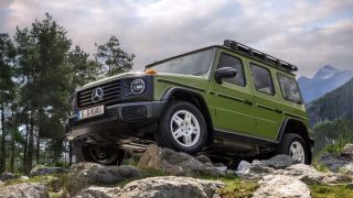 'Quái thú' G-Class Mercedes-Benz G 450 d 2025 trình làng: Số lượng giới hạn, giá trên 11 tỷ