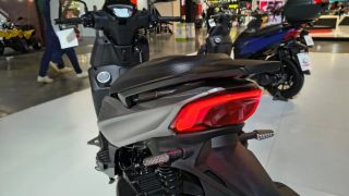 ‘Kẻ ngáng đường Honda SH Mode’ chính thức ra mắt: Thiết kế 'đẹp miễn chê', trang bị át vía Air Blade