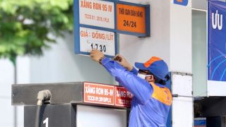 Giá xăng dầu hôm nay 13/11: Giá xăng dầu trong nước đồng loạt tăng, thế giới vẫn tiếp tục giảm