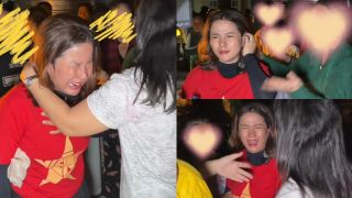 Bà Nhân Vlog bị người dân mắng xối xả khi đi từ thiện, tố lợi dụng dân nghèo để gây chú ý