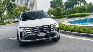 Giá Hyundai Tucson lăn bánh giữa tháng 11/2025 kèm ưu đãi khủng, rẻ át vía Mazda CX-5 và Honda CR-V