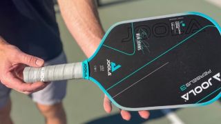 Pickleball xuất hiện vấn nạn nhức nhối, người mới chơi 'tiền mất tật mang'
