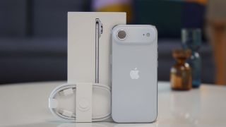 Đây là chiếc iPhone dòng 17 lên tới cả triệu từ khi ra mắt độ ngon không kém iPhone 17 Pro Max nhiều