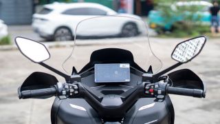 Tin xe hot 17/11: ‘Kẻ soán ngôi Honda SH’ ra mắt khách Việt với giá ‘rẻ như cho’, trang bị cực chất