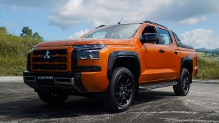 Bỏ xe điện, chọn hybrid: Mitsubishi tiết lộ chiến lược mới của Triton để đấu Ford Ranger