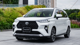 Toyota Veloz Cross hybrid chốt ngày ra mắt: Giá 471 triệu đồng, ‘so kè’ cùng Mitsubishi Xpander
