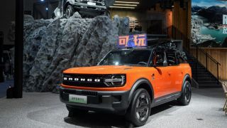 Ford Bronco bản EV trình làng: Rẻ bất ngờ, đi 650 km chỉ với một lần sạc