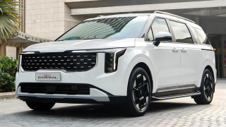 ‘Xe gia đình của năm’ Kia Carnival giảm tới 100 triệu khiến khách Việt ‘đứng ngồi không yên’