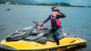 Gây tranh cãi khi cứu trợ miền trung trước SEA Games 33, hot girl của thể thao Việt Nam đáp trả căng