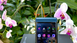 Trải nghiệm Motorola Razr 60 - Khi huyền thoại gập trở lại, kiến tạo cuộc chơi khác biệt