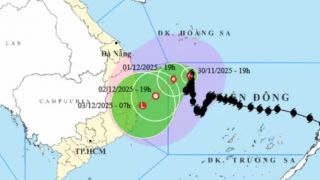 Tin mới nhất về bão số 15: Xuất hiện thông tin đáng chú ý về hướng đi của bão
