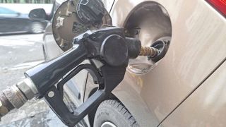 Giá xăng dầu hôm nay 1/12: Xăng dầu giảm mạnh, thị trường hưởng lợi áp lực dư cung toàn cầu