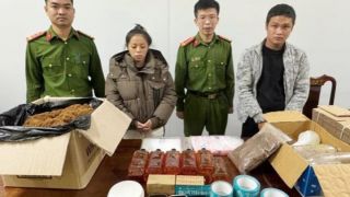 Bắt quả tang đôi nam nữ có quan hệ phức tạp, cùng nhau buôn 'chất hướng thần' cực mạnh ở Hà Tĩnh
