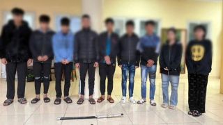 Diễn biến mới vụ 2 thanh niên bị nhóm người đuổi theo, dùng kiếm chém ở Hà Nội