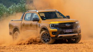 Ford khuấy đảo tháng 12/2025: Giá xe giữ mức ‘ngon’, Ranger và Everest tiếp tục áp đảo phân khúc