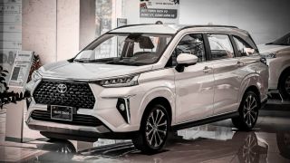 Toyota Veloz Cross ‘xả kho’ giảm tới 75 triệu, rẻ ngang ngửa CUV hạng A