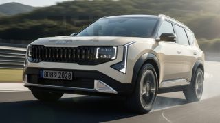 Kia Seltos 2026 bất ngờ lộ nội thất mới: Màn hình cong ‘chất chơi’, ‘đe nẹt’ Xforce và Creta