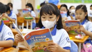 Học sinh Việt Nam từ 2026: Miễn phí sách giáo khoa và thống nhất bộ SGK toàn quốc, thay đổi lớn trong giáo dục 