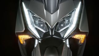 Đưa Honda SH vào thế khó, ‘vua xe ga’ mới thể thao hơn Air Blade ra mắt, có màn hình khủng, giá mềm