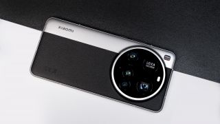 Đây là vua nhiếp ảnh Android đáng mua nhất Việt Nam, giá giảm cả chục triệu đe nẹt Galaxy S25 Ultra