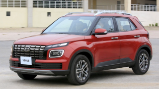 SUV cỡ A ‘chạy đua’ hạ giá cuối năm: Hyundai Venue, Suzuki Fronx ‘chạm đáy’, giá dưới 500 triệu đồng