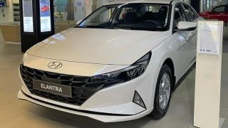 Giá Hyundai Elantra lăn bánh cập nhật giữa tháng 12/2025 hấp dẫn khó cưỡng, hạ gục Kia K3 và Mazda3